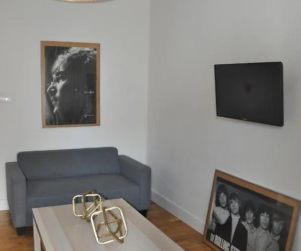 Quevedo 2 - Centrico Y Totalmente Equipado- Toallas, Wifi Y Mucho Mas *